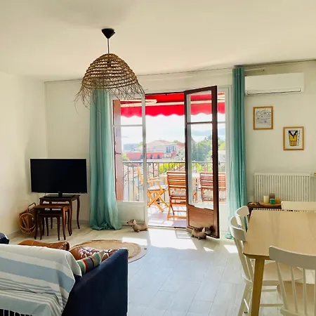 Les Tourterelles - 60m Near Downtown Apartment *
